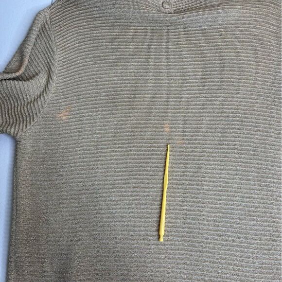 Vintage Talbots Gold Metallic Long Sleeve Button Neck Tunic Womens Medium FLAWS - Picture 11 of 16